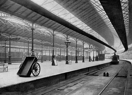 Platforms of Euston Station, London. c.1890's.